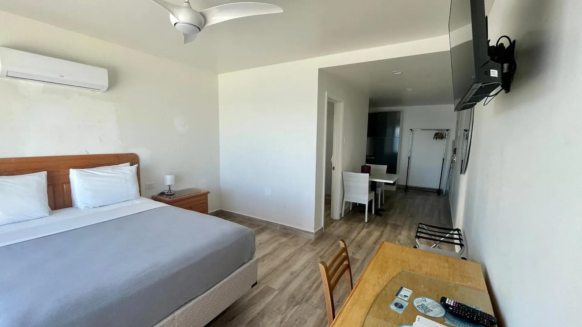 Seaview Beach Hotel Philipsburg  Philipsburg (Sint Maarten)